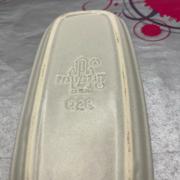 Pfaltzgraff Discontinued Yorktowne Pattern Butter Dish GUC - Picture 3 of 6